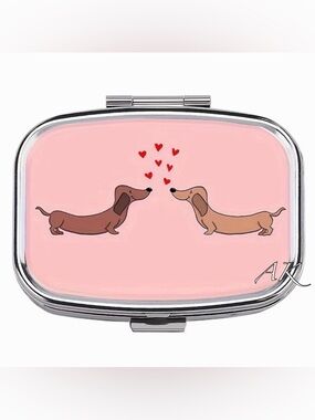 Dachshund Pill Box 🐾 Doxie Wiener